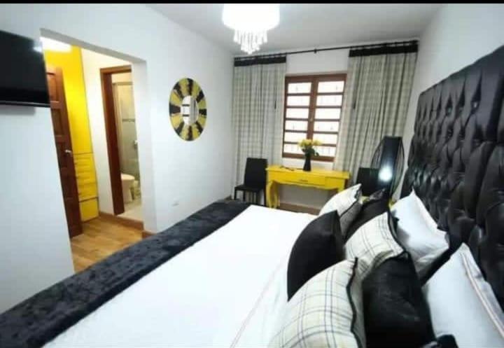 Suites+Arte กีโต ภายนอก รูปภาพ