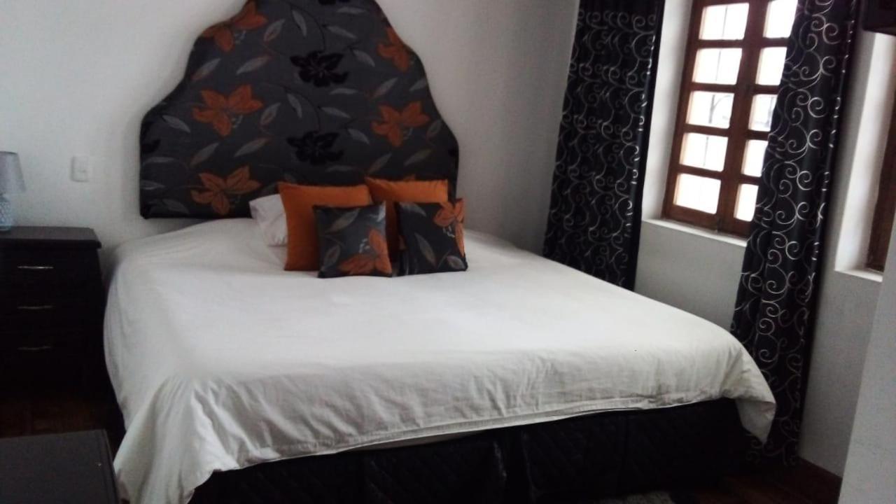 Suites+Arte กีโต ภายนอก รูปภาพ