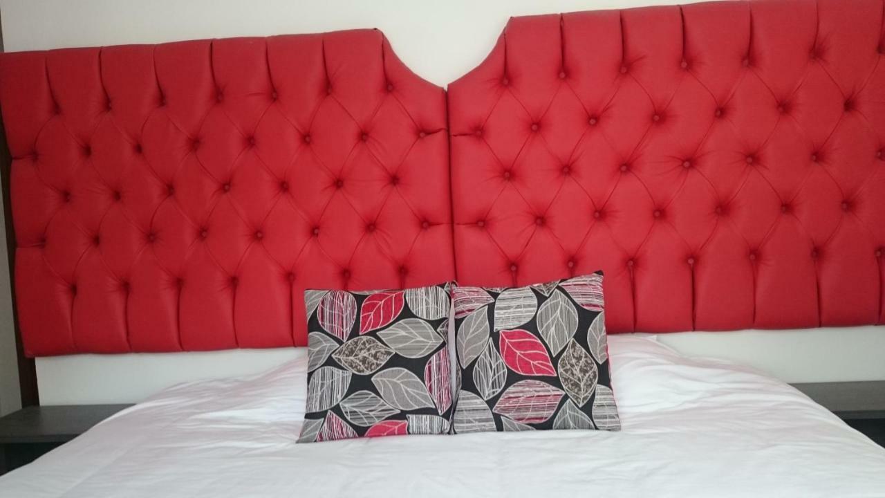 Suites+Arte กีโต ภายนอก รูปภาพ